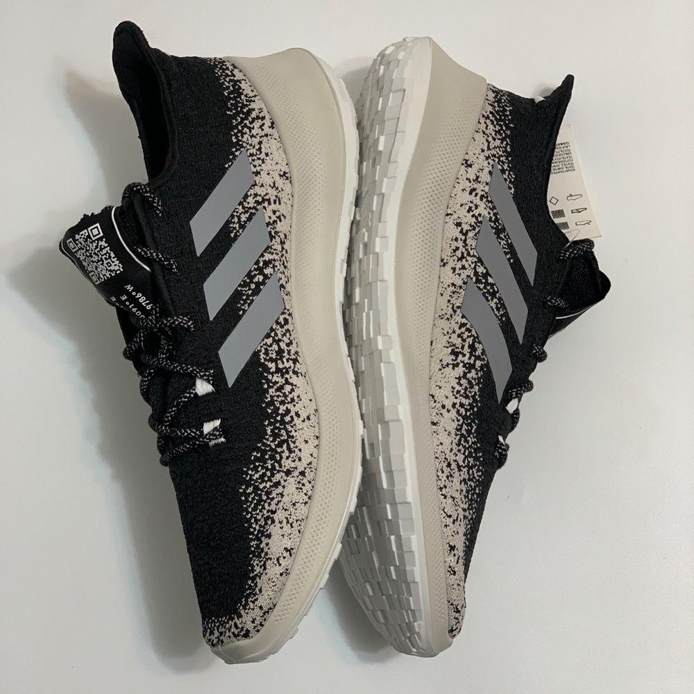 NWT Adidas SenseBounce with BOOST technology. US10 11.5W Running shoes